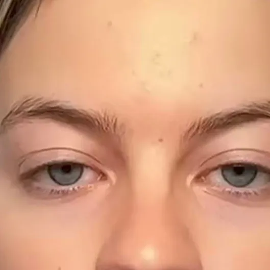 chat with ai character: karen