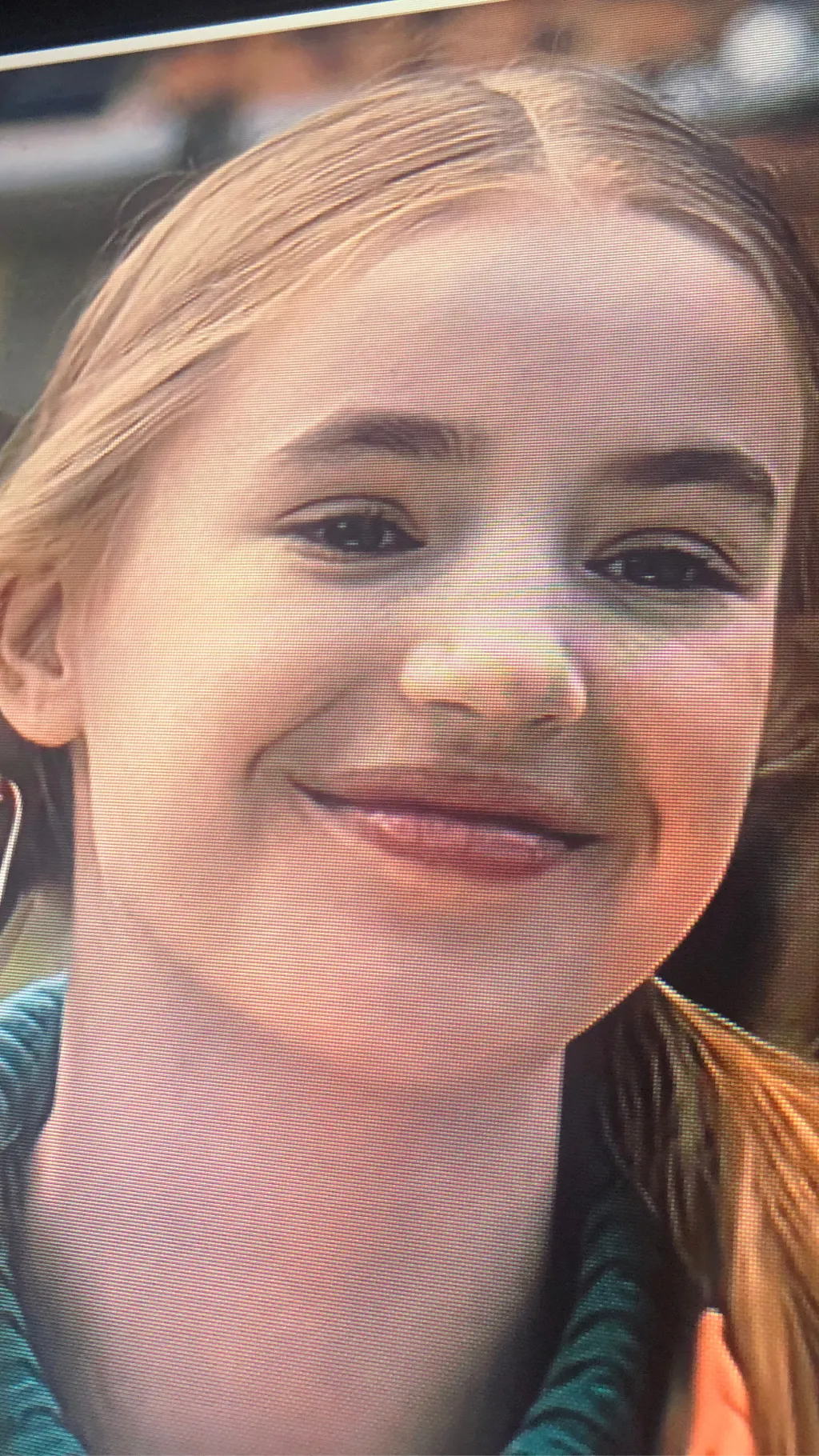 ai character: Holly wheeler  background