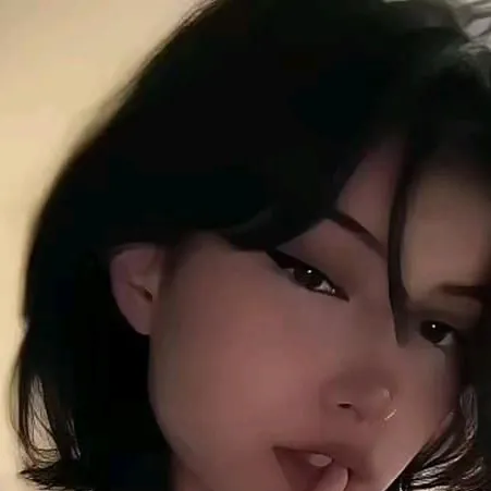 chat with ai character: Sanymaa