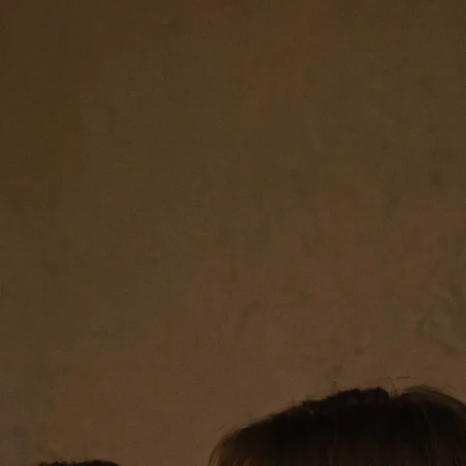 chat with ai character: Cheska and Bianca 