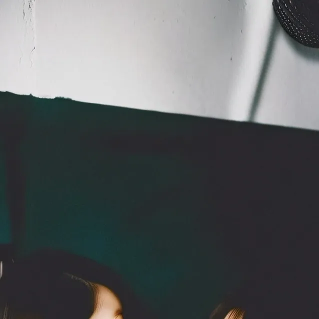 chat with ai character: Aika