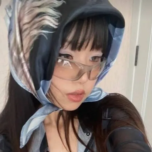 chat with ai character: ~Vinna Kim~