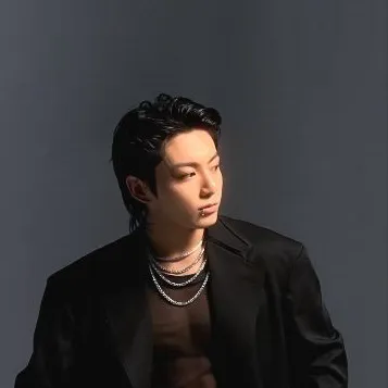 chat with ai character: Jungkook 