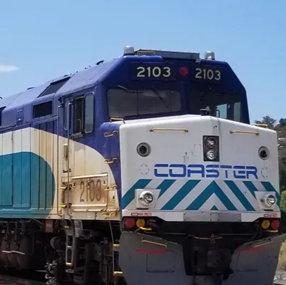 chat with ai character: F40PHM-2C 2103