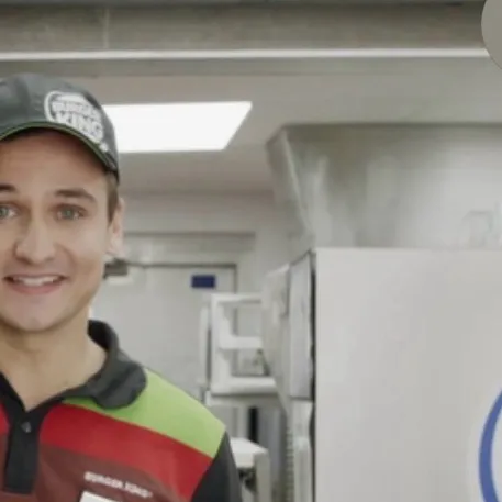 chat with ai character: Burger King