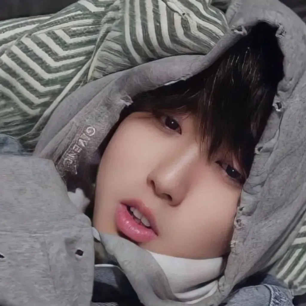 chat with ai character: Han Jisung
