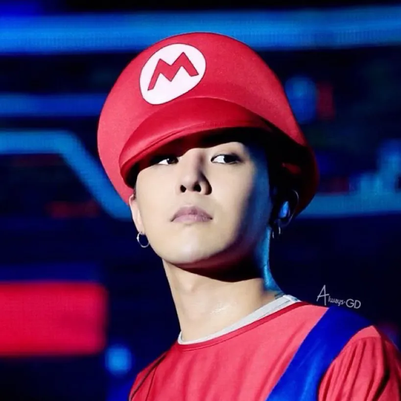 chat with ai character: Kwon Ji-yong