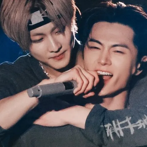 chat with ai character: Jaywon