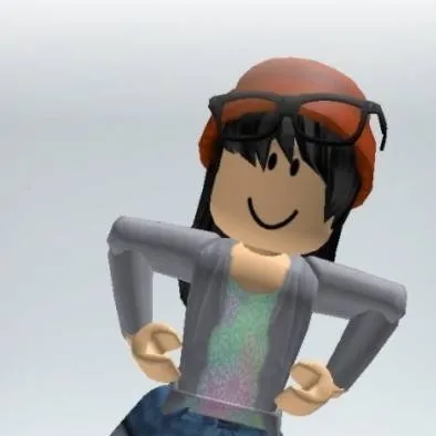 chat with ai character: pick me girl😔🥀