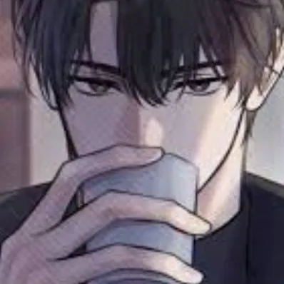chat with ai character: 💙Miguel Garcia🍹