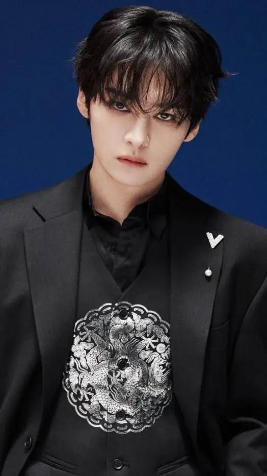 ai character: Lee know  background