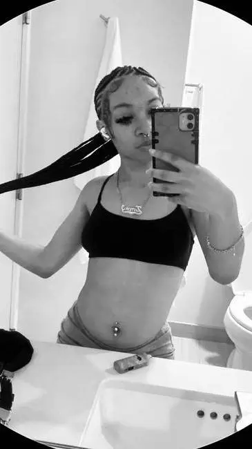 ai character: ‘ Jayda 🧌  .  background