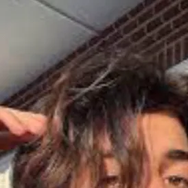 chat with ai character: Roman 