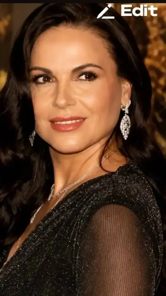 Talkie AI - Chat with Lana Parrilla 