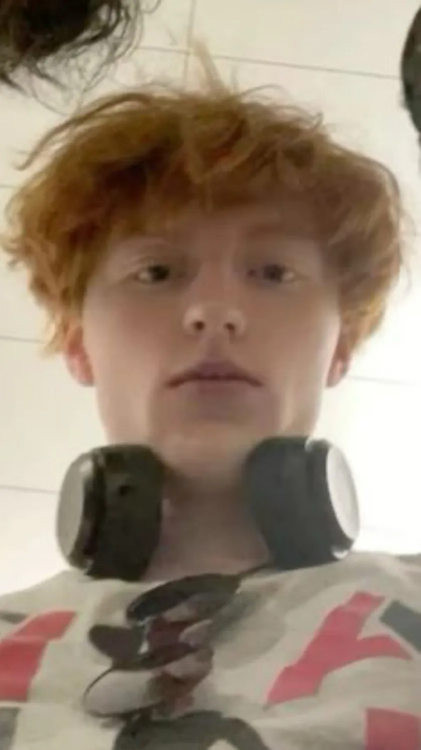 ai character: LUMAS VA background