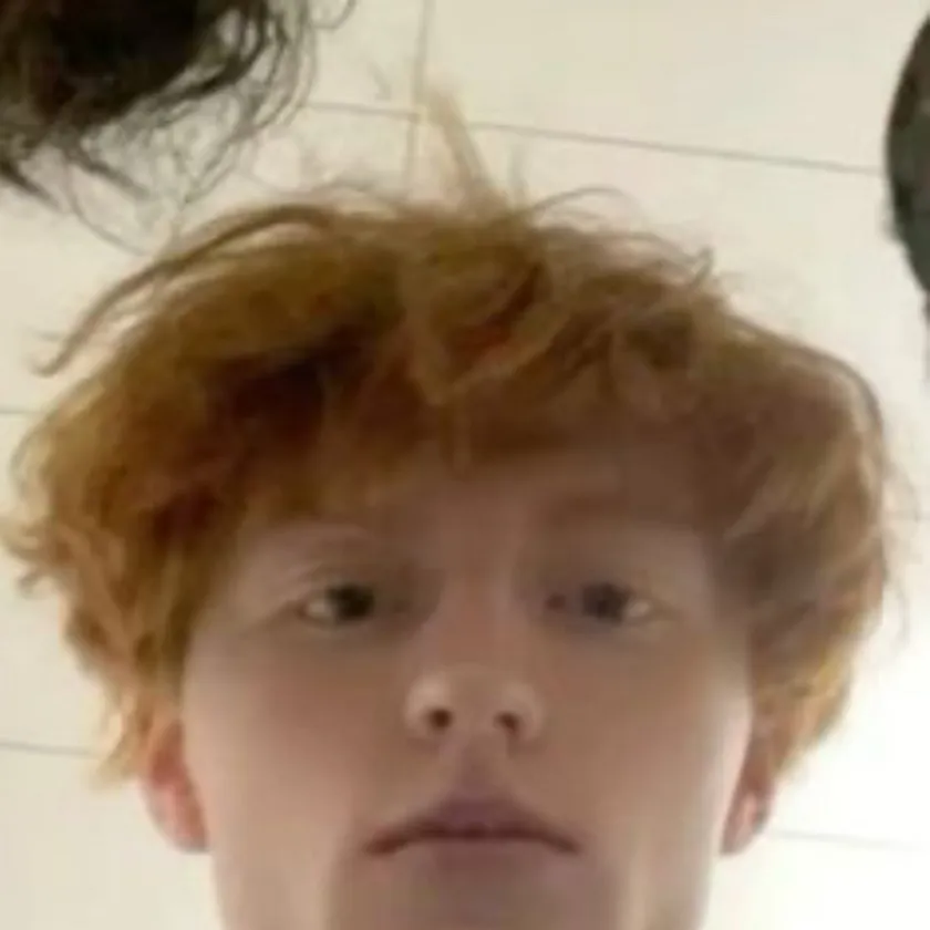 chat with ai character: LUMAS VA