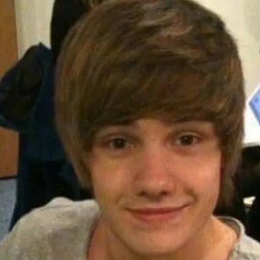 chat with ai character: Liam Payne