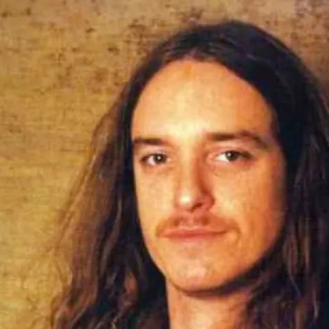 chat with ai character: Cliff Burton