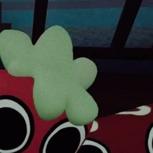 chat with ai character: ~FRU1TC4K3~