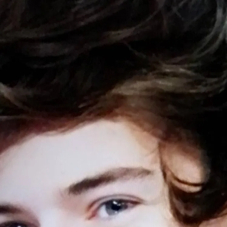 chat with ai character: Lyla