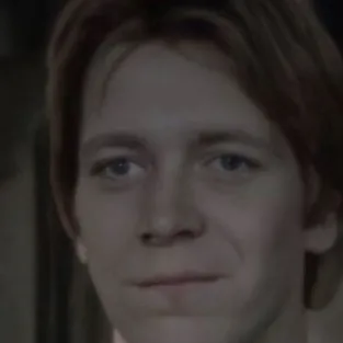chat with ai character: Fred