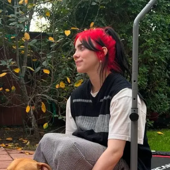 chat with ai character: billie