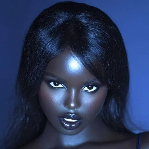 chat with ai character: Naya Morris