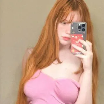 chat with ai character: Lily