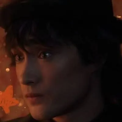 chat with ai character: max hatter