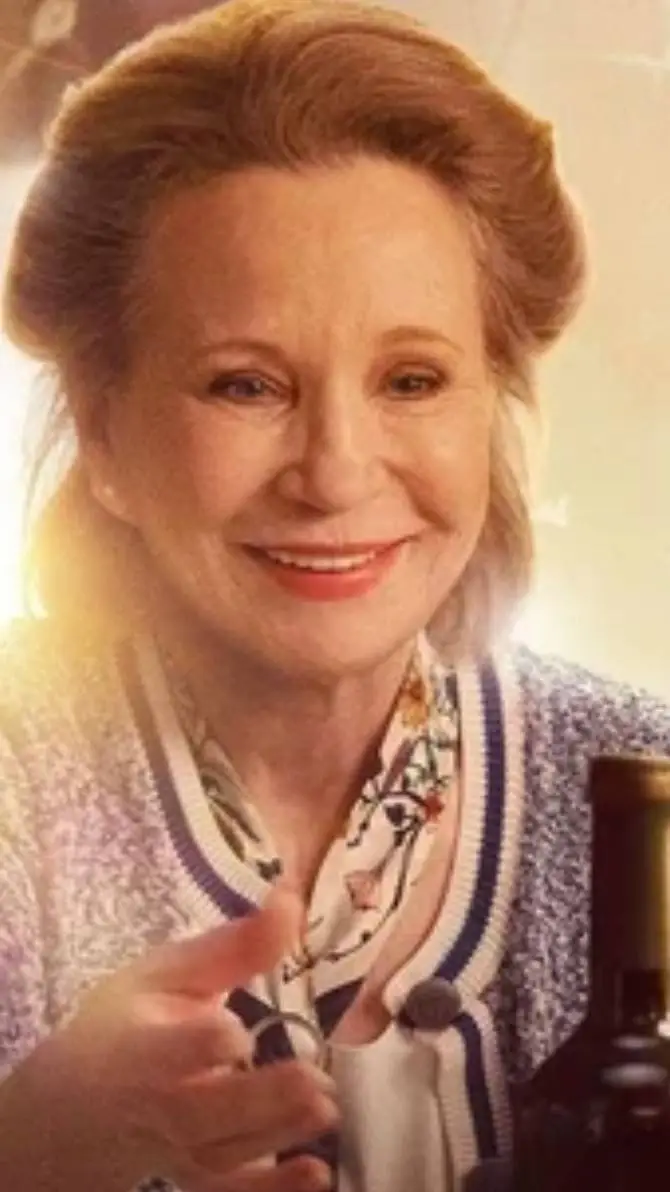 ai character: Sharon Davis background