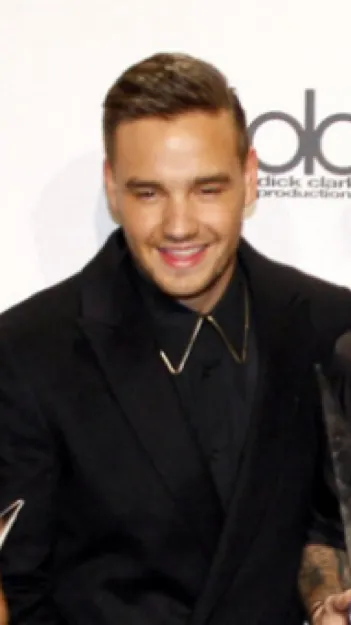 ai character: Liam Payne background
