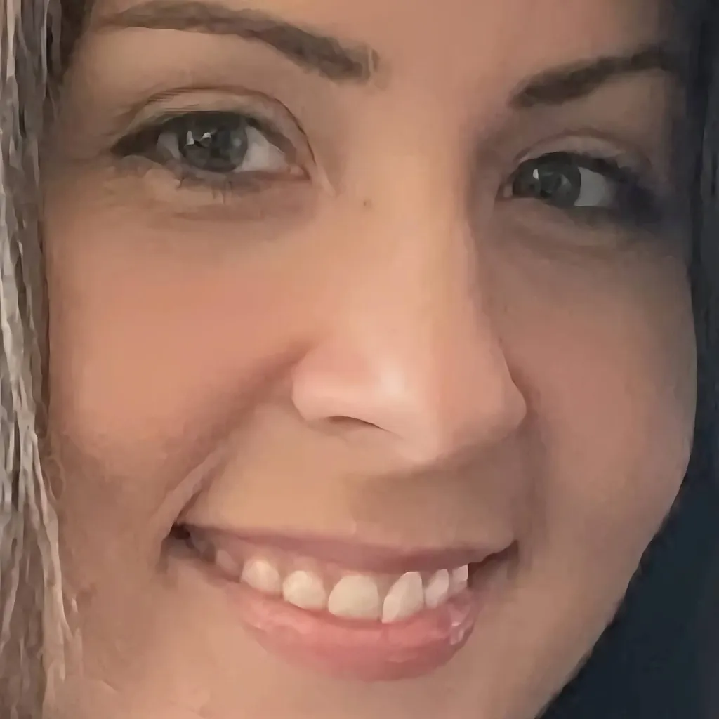chat with ai character: Kat callaghan 