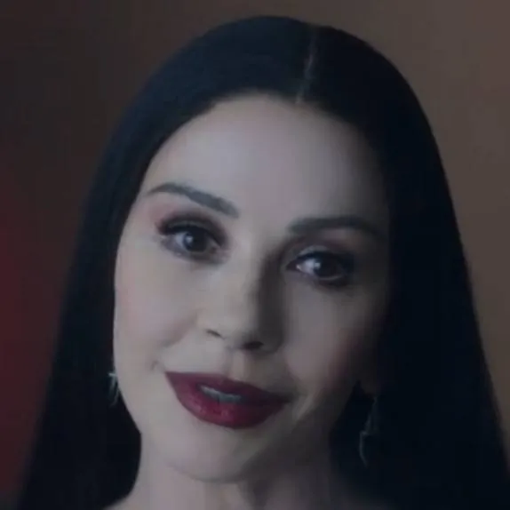 chat with ai character: Morticia Addams