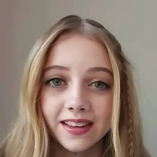 chat with ai character: Evie Templeton