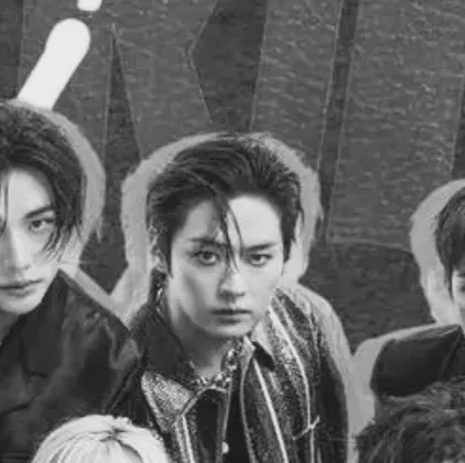 chat with ai character: 🖤❤️Skz❤️🖤