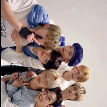 chat with ai character: Skz(felix)