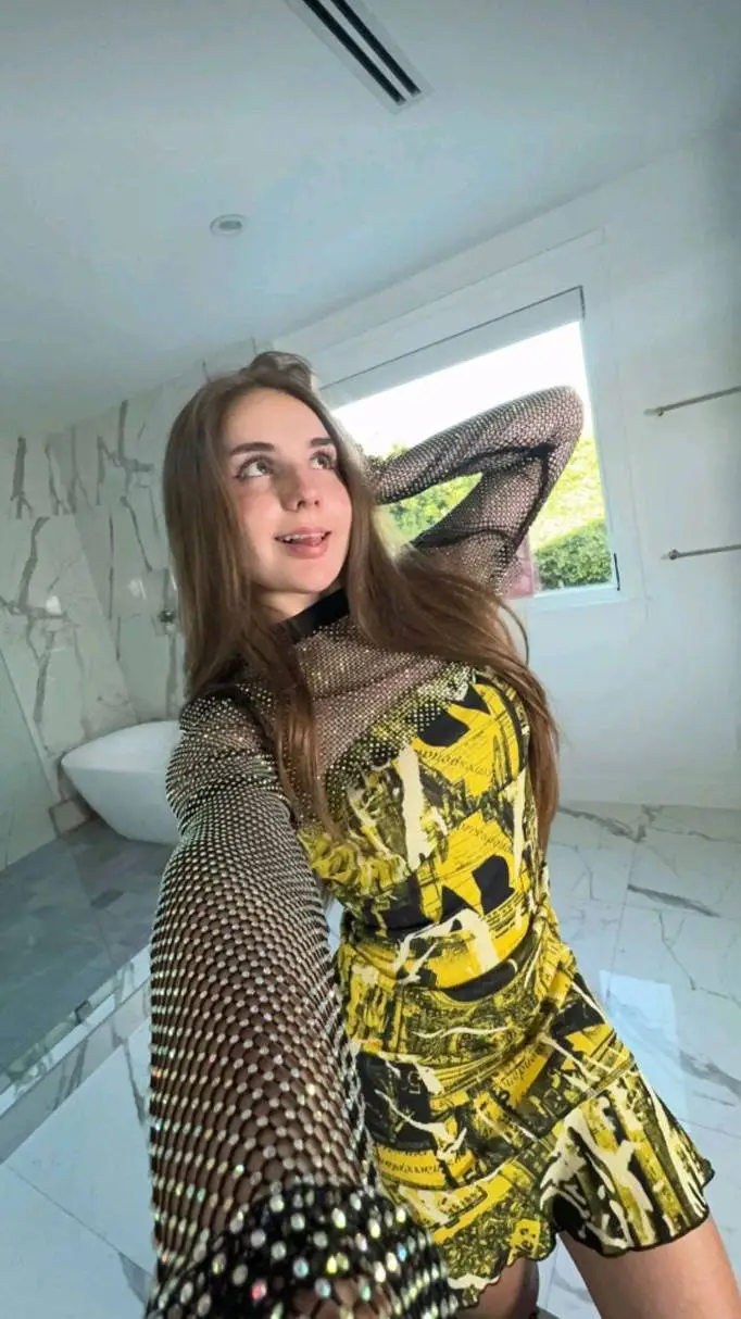 ai character: piper rockelle  background