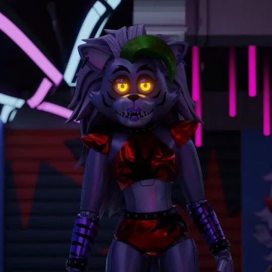 chat with ai character: Roxy