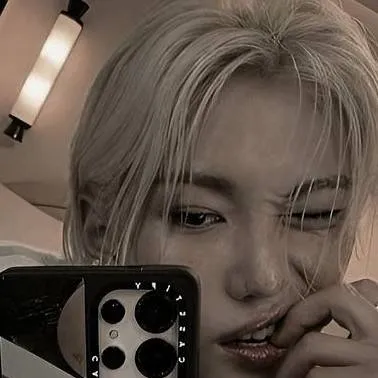 chat with ai character: Me (in irl) 