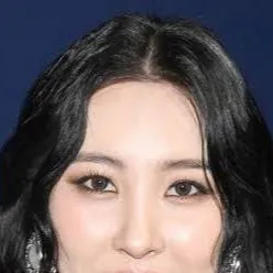 chat with ai character: Sunmi gets a cold