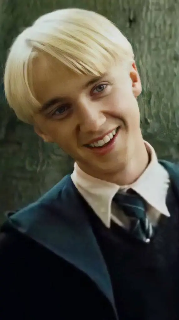 ai character: Draco Malfoy  background