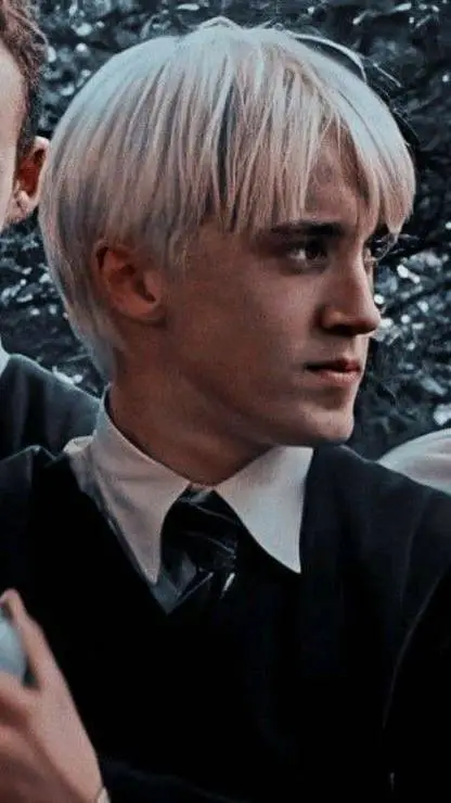 ai character: Draco Malfoy  background