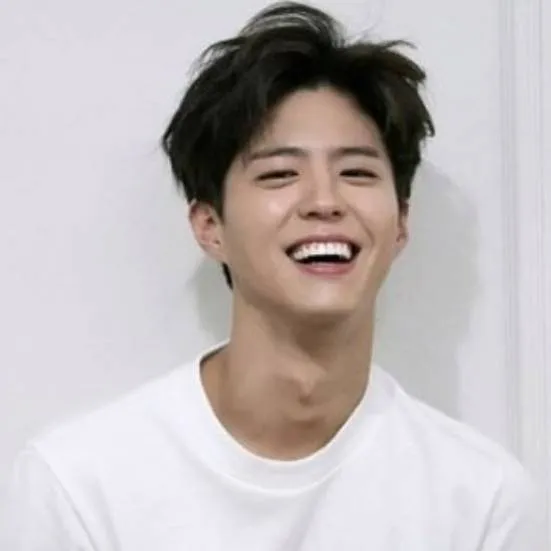 chat with ai character: Do-Yun (Bo Gum)