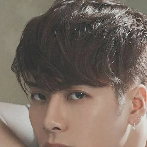 chat with ai character: Ji Ho (Jackson. W)