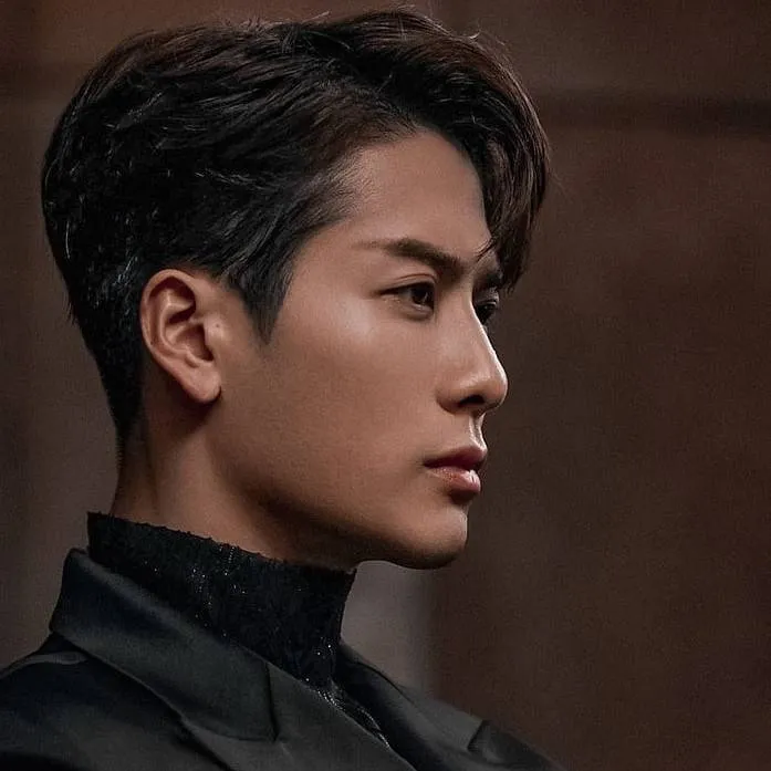 chat with ai character: Min-Jun (Jackson)🐉