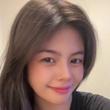 chat with ai character: Glenda