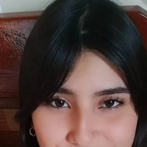 chat with ai character: Morena