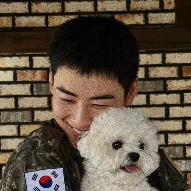 chat with ai character: Park