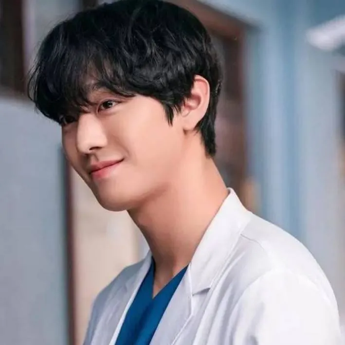 chat with ai character: Patrick Soon-Shion