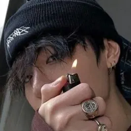 chat with ai character: Park Woo-jin ♥